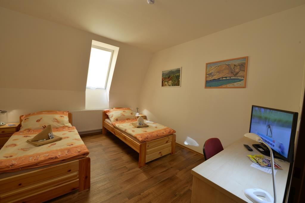Ferienwohnung Skolici Stredisko Abena S Ubytovanim Ostrava Exterior foto